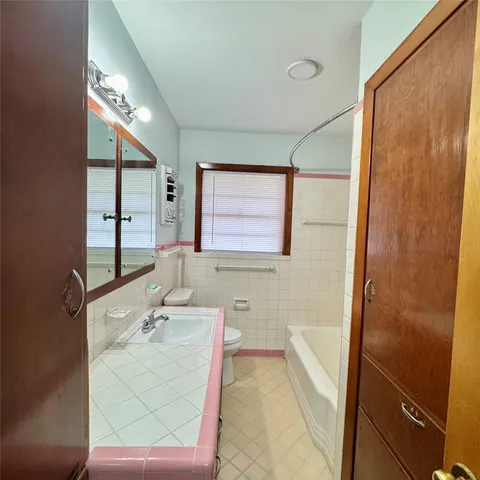 $1,900 | 1701 Gillette Street, Baytown, TX 77520