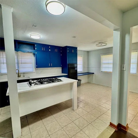 $1,900 | 1701 Gillette Street, Baytown, TX 77520