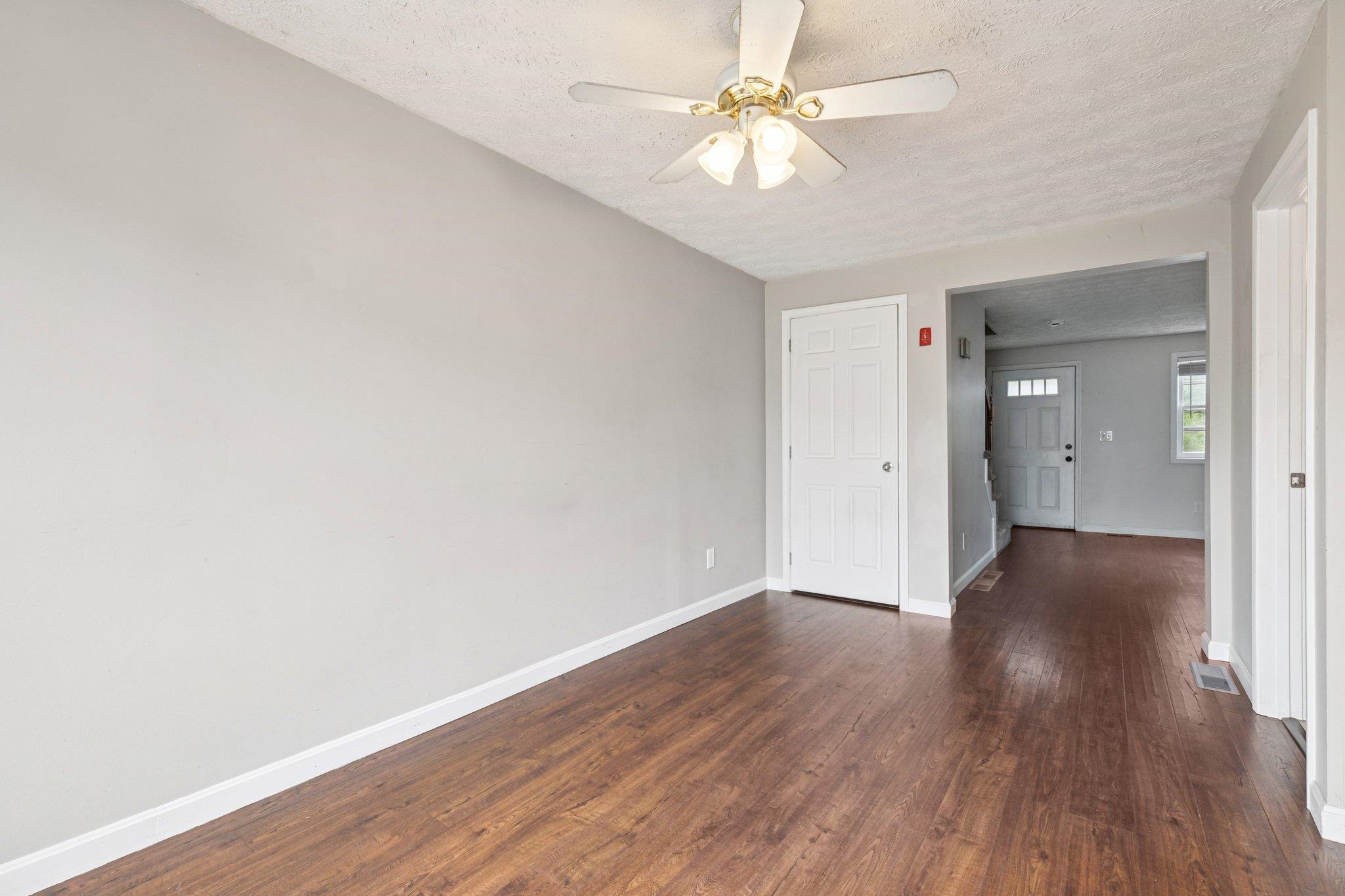 272 Winding Pond Road, Unit 272 Londonderry, NH 03053 - Photo 9 of 25 Gallery Image 9