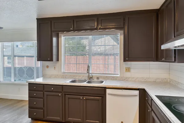 $615,000 | 8908 Liscarney Way, Sacramento, CA 95828