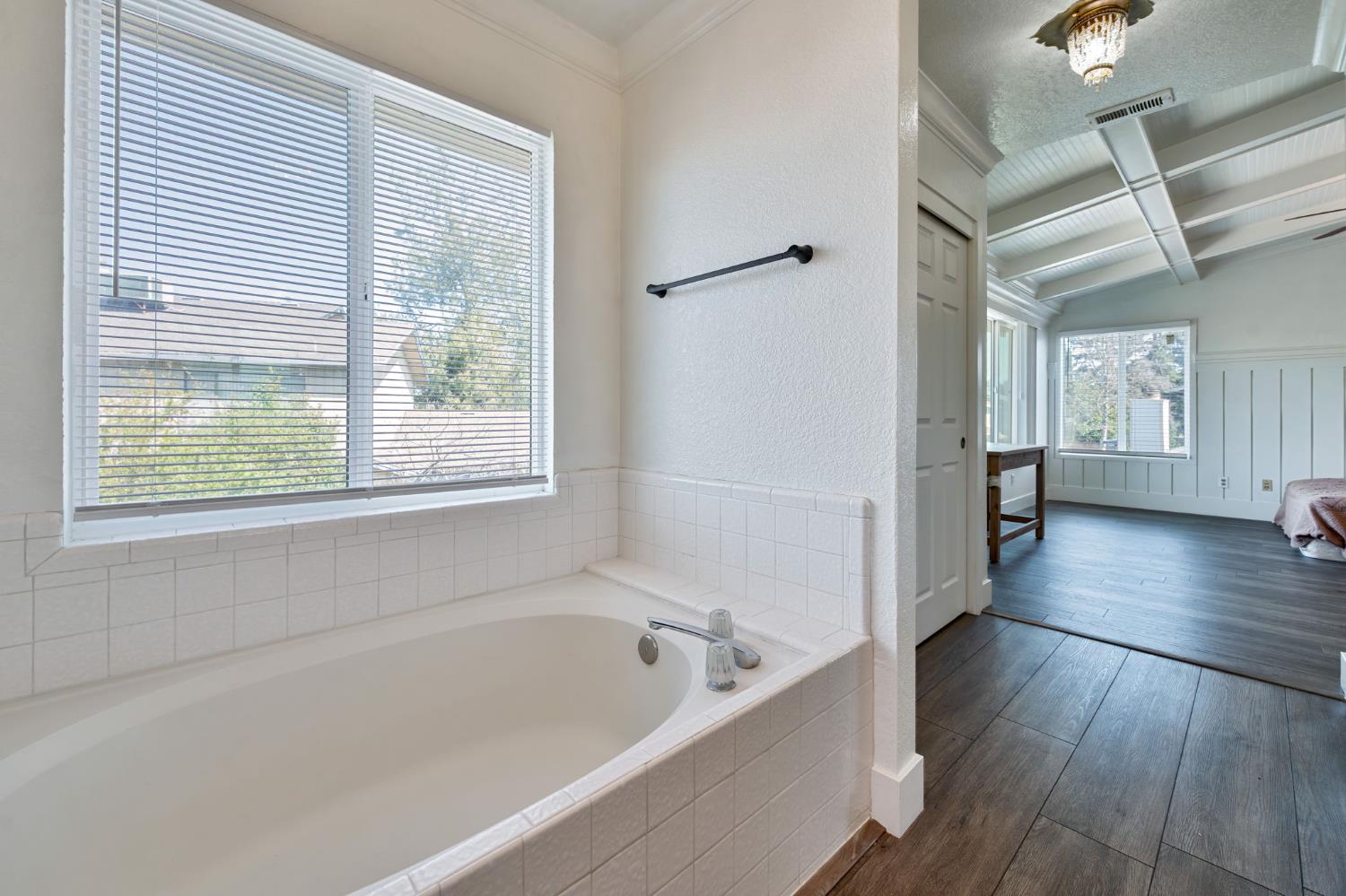 8908 Liscarney Way Sacramento, CA 95828 - Photo 27 of 49