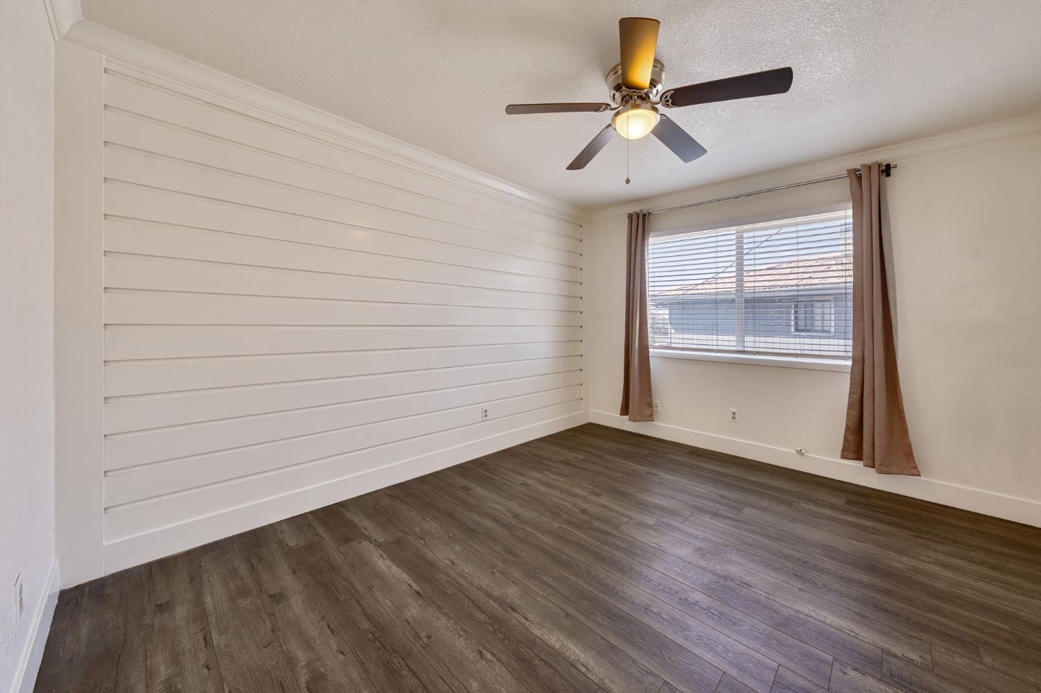 8908 Liscarney Way Sacramento, CA 95828 - Photo 30 of 49