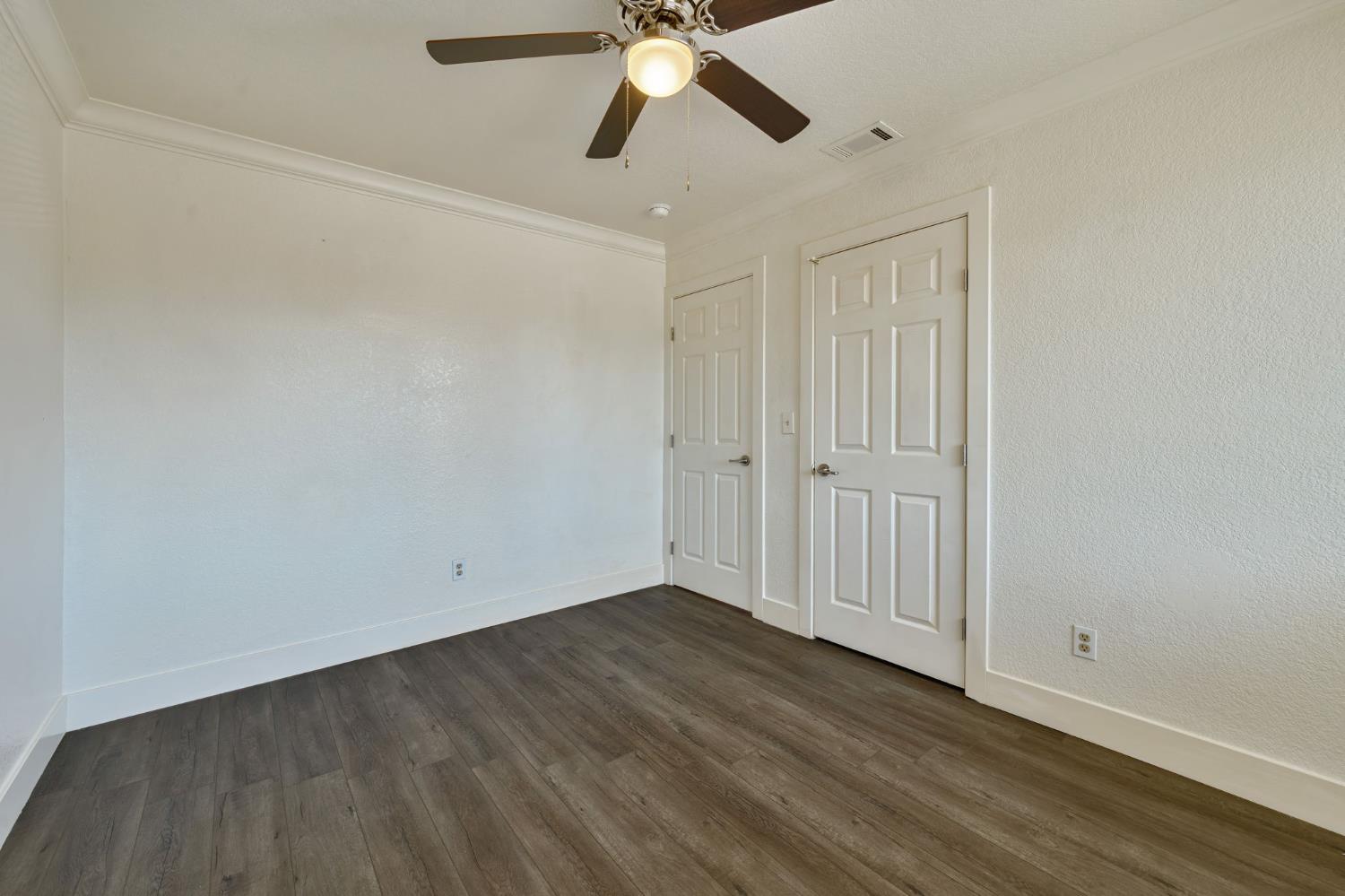 8908 Liscarney Way Sacramento, CA 95828 - Photo 35 of 49