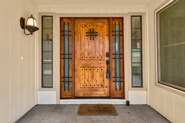 $615,000 | 8908 Liscarney Way, Sacramento, CA 95828