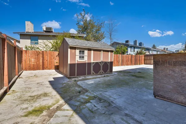 $615,000 | 8908 Liscarney Way, Sacramento, CA 95828