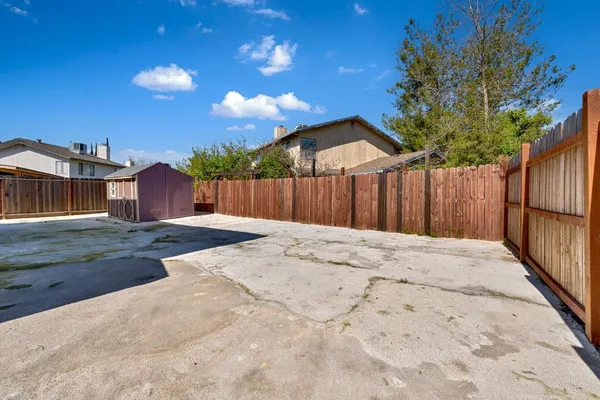 $615,000 | 8908 Liscarney Way, Sacramento, CA 95828