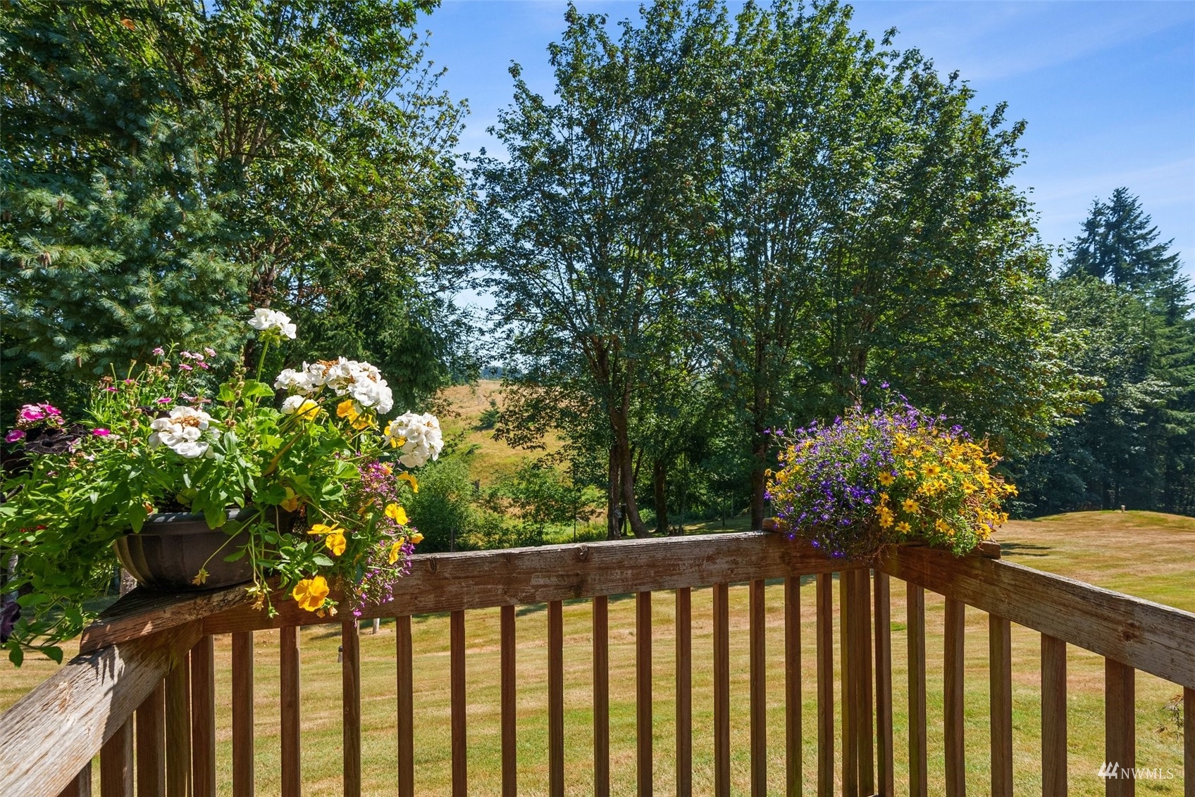 182 Holgate Lane Chehalis, WA 98532 - Photo 27 of 38 a street view from a balcony