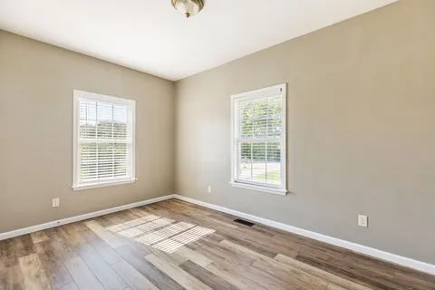 $434,999 | 2373 Hampshire Pike, Columbia, TN 38401