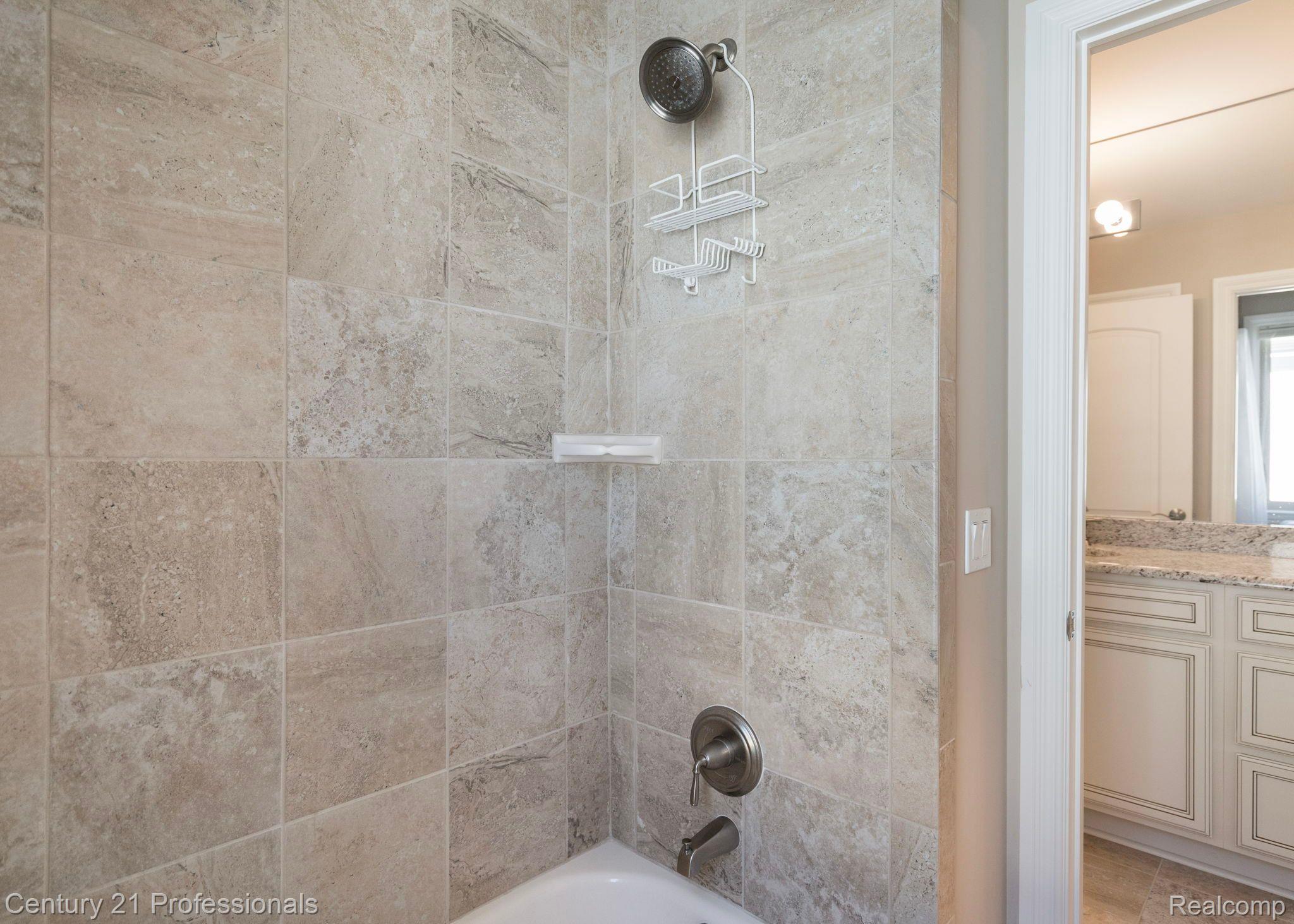 522 Oak Street Rochester, MI 48307 - Photo 32 of 49 Gallery Image 32
