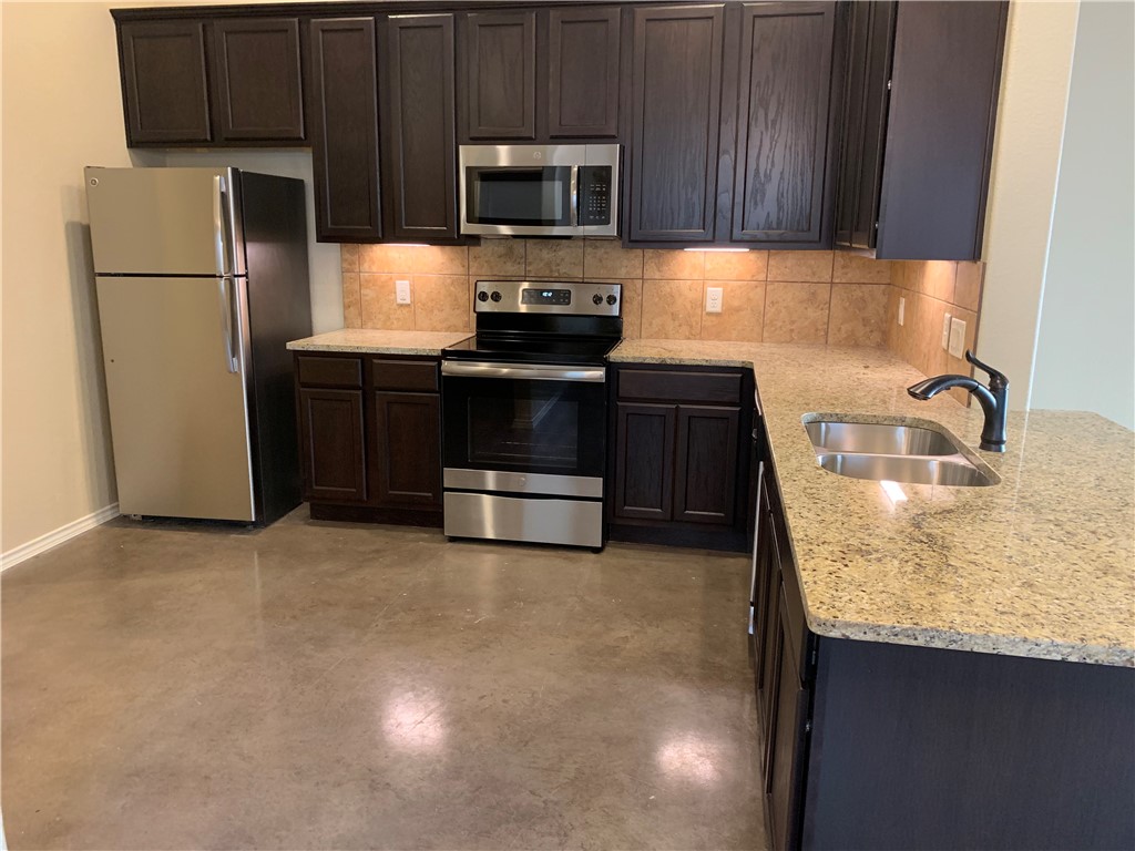 379 Joanne Loop, Unit B Buda, TX 78610 - Photo 18 of 38