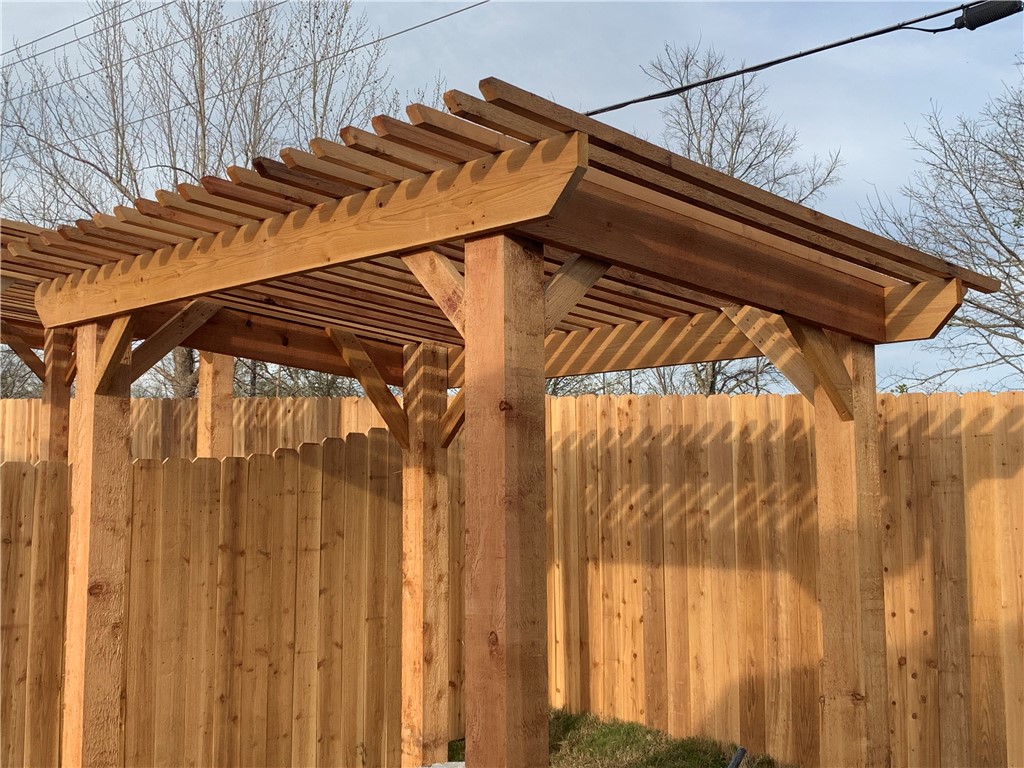 379 Joanne Loop, Unit B Buda, TX 78610 - Photo 37 of 38