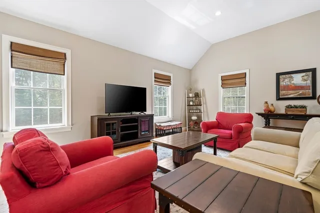 $1,154,900 | 122 Carlisle Road, Westford, MA 01886