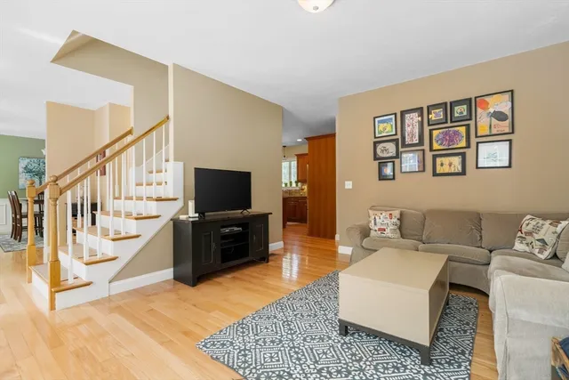 $1,154,900 | 122 Carlisle Road, Westford, MA 01886