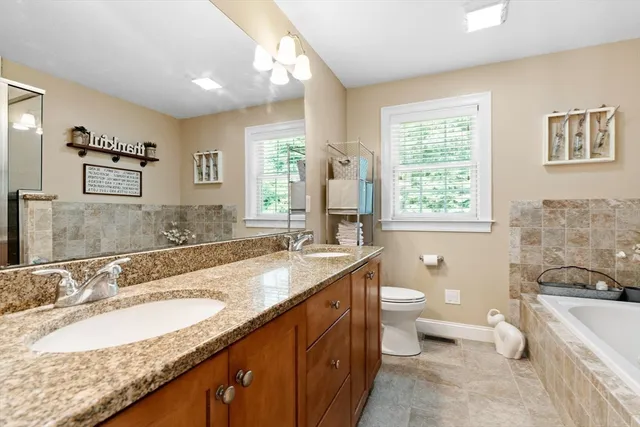 $1,154,900 | 122 Carlisle Road, Westford, MA 01886