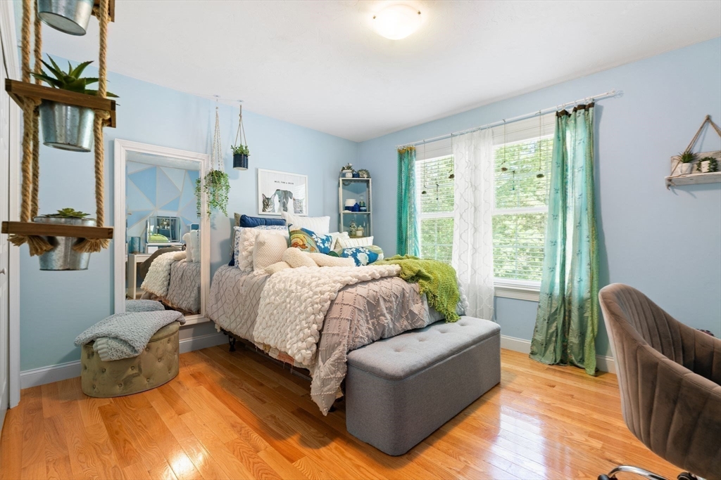 122 Carlisle Road Westford, MA 01886 - Photo 27 of 42 Gallery Image 27