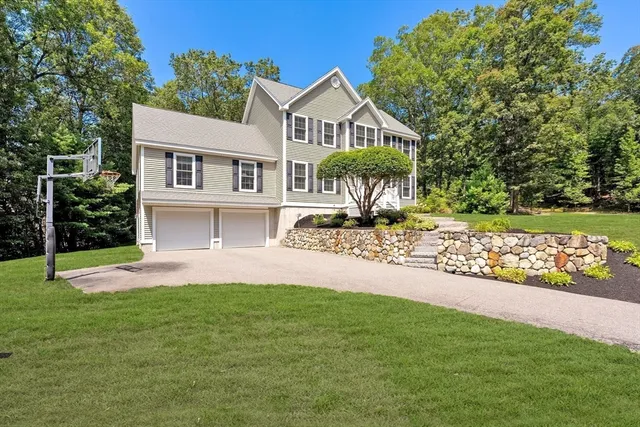 $1,154,900 | 122 Carlisle Road, Westford, MA 01886