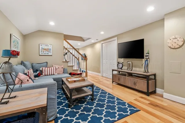 $1,154,900 | 122 Carlisle Road, Westford, MA 01886