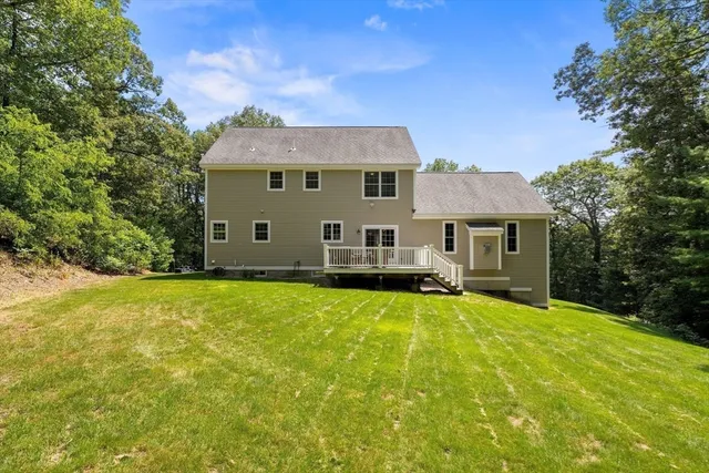 $1,154,900 | 122 Carlisle Road, Westford, MA 01886