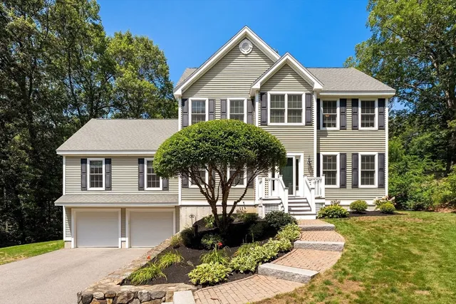 $1,154,900 | 122 Carlisle Road, Westford, MA 01886