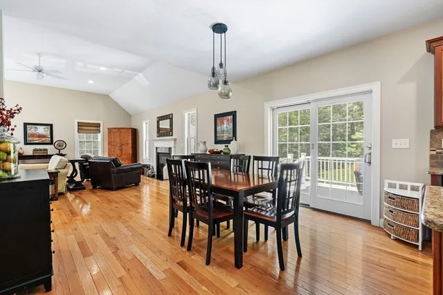 $1,154,900 | 122 Carlisle Road, Westford, MA 01886