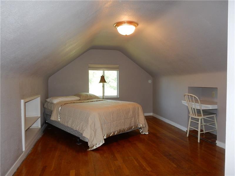 1028 Francis Road Pittsburgh, PA 15234 - Photo 15 of 22 Gallery Image 15