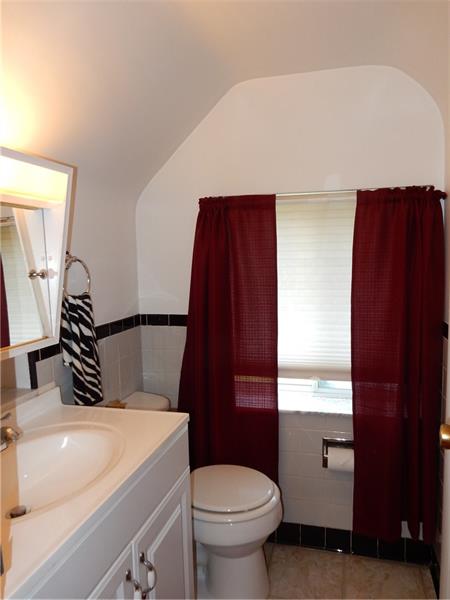 1028 Francis Road Pittsburgh, PA 15234 - Photo 17 of 22 Gallery Image 17