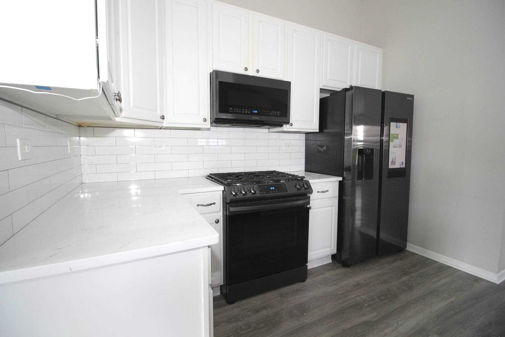 2518 Golf Ridge Circle, Unit 2518 Naperville, IL 60563 - Photo 6 of 27