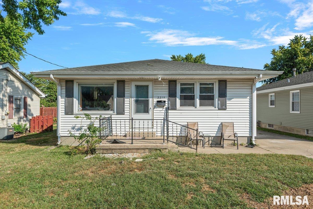 2219 East Enterprise Street Springfield, IL 62702 - Photo 1 of 18 Gallery Image 1