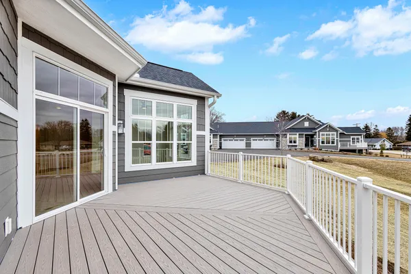 $839,900 | 2950 North 186th Street, Unit 9, Brookfield, WI 53045