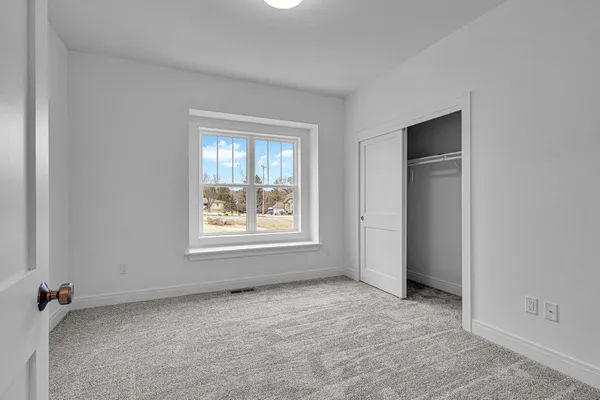 $839,900 | 2950 North 186th Street, Unit 9, Brookfield, WI 53045