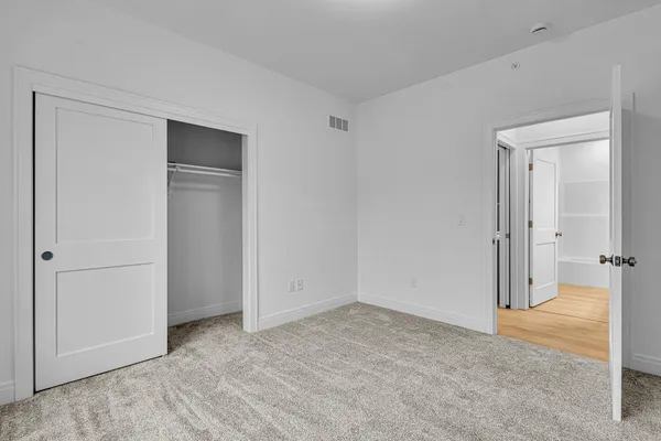 $839,900 | 2950 North 186th Street, Unit 9, Brookfield, WI 53045