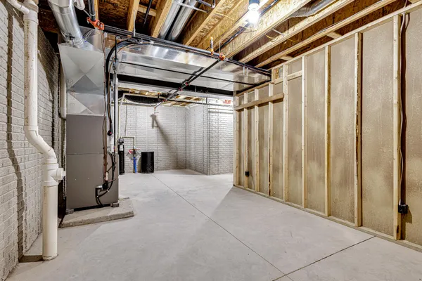 $839,900 | 2950 North 186th Street, Unit 9, Brookfield, WI 53045