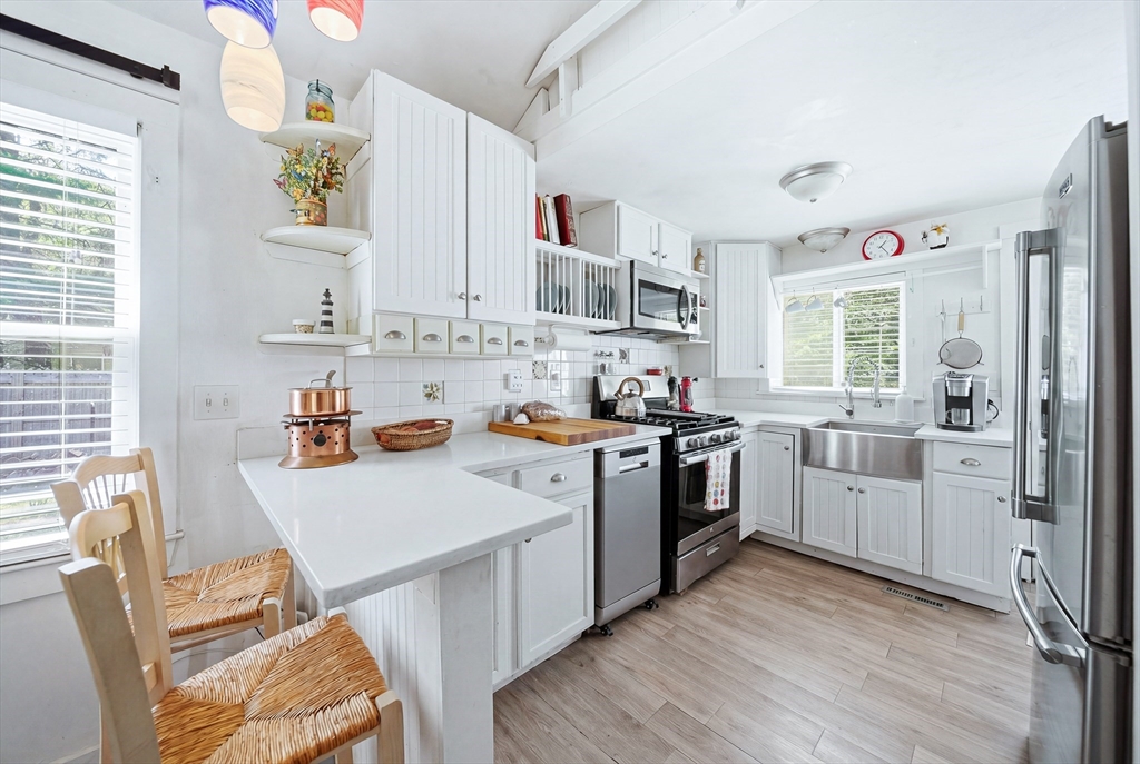 83 Valley Road Plymouth, MA 02360 - Photo 12 of 41