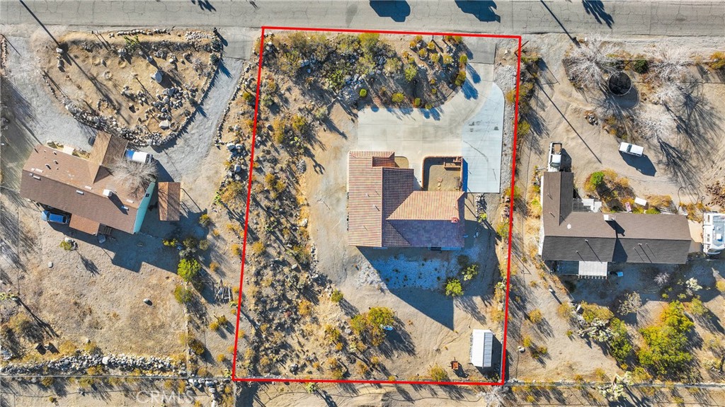 32758 Spinel Road Lucerne Valley, CA 92356 - Photo 39 of 40 a picture of a room with table and chairs