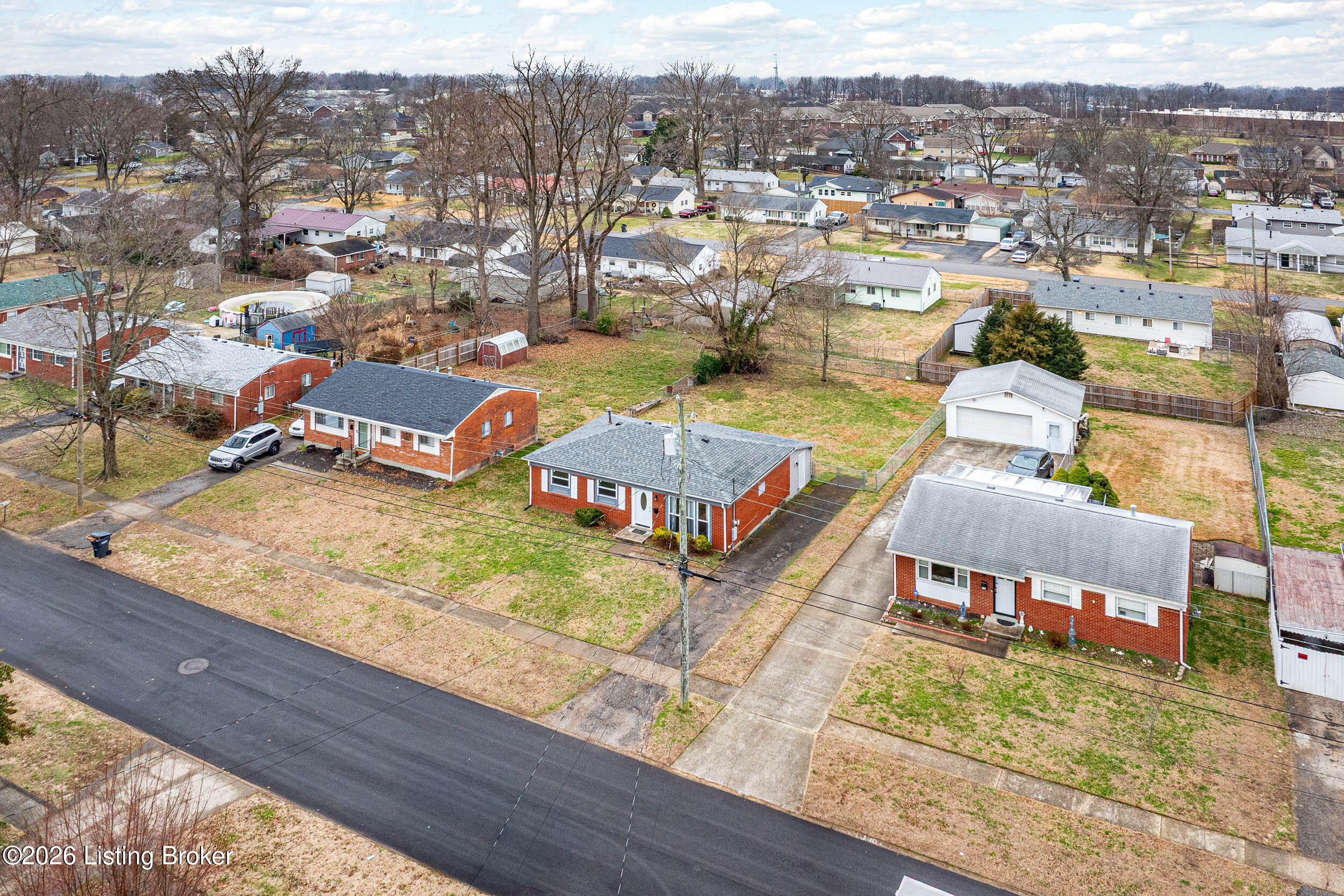 9712 Gandy Road Louisville, KY 40272 - Photo 25 of 27 9712 Gandy Rd-46
