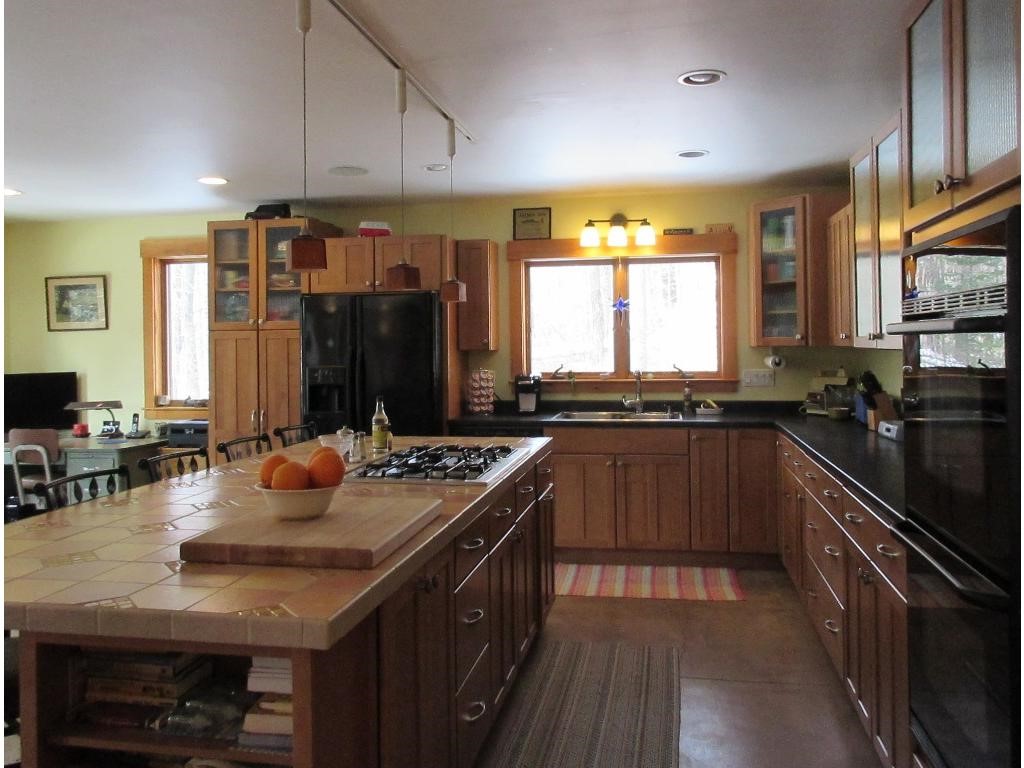 128 Sargent Road Sunapee, NH 03782 - Photo 4 of 12