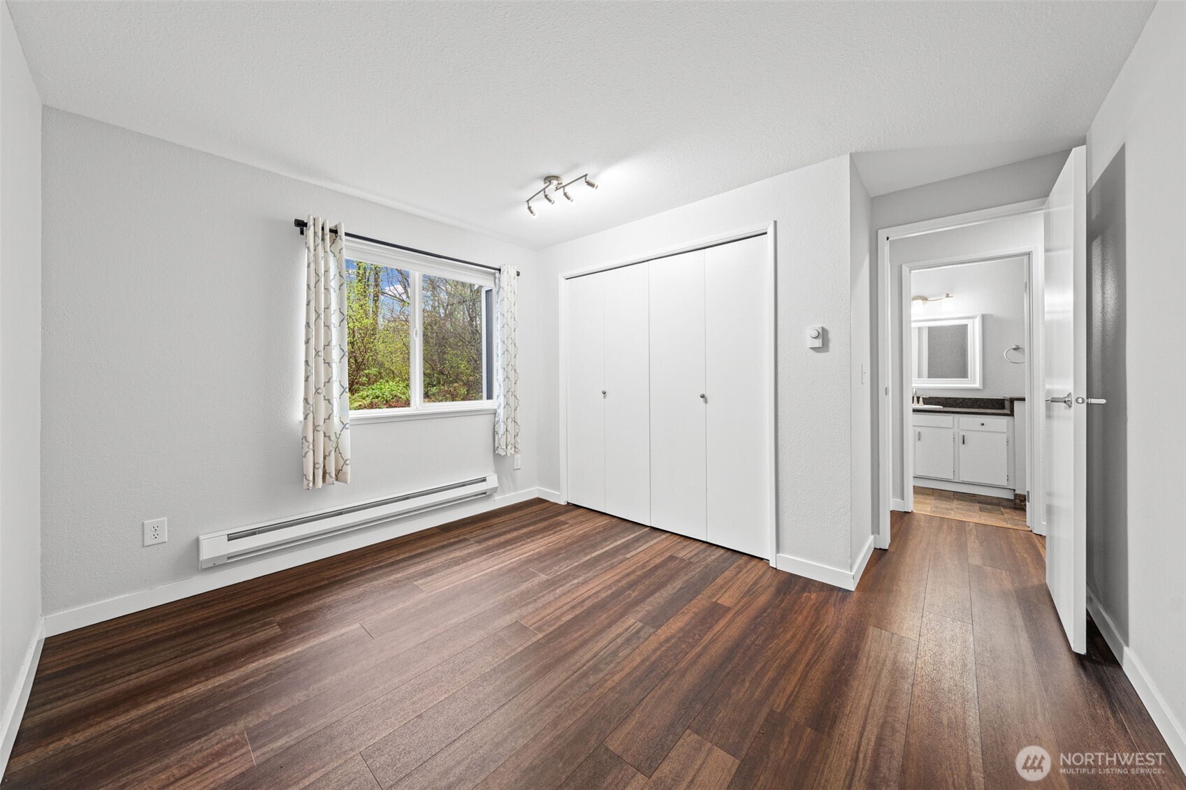 2321 Southeast 8th Drive Renton, WA 98057 - Photo 18 of 31