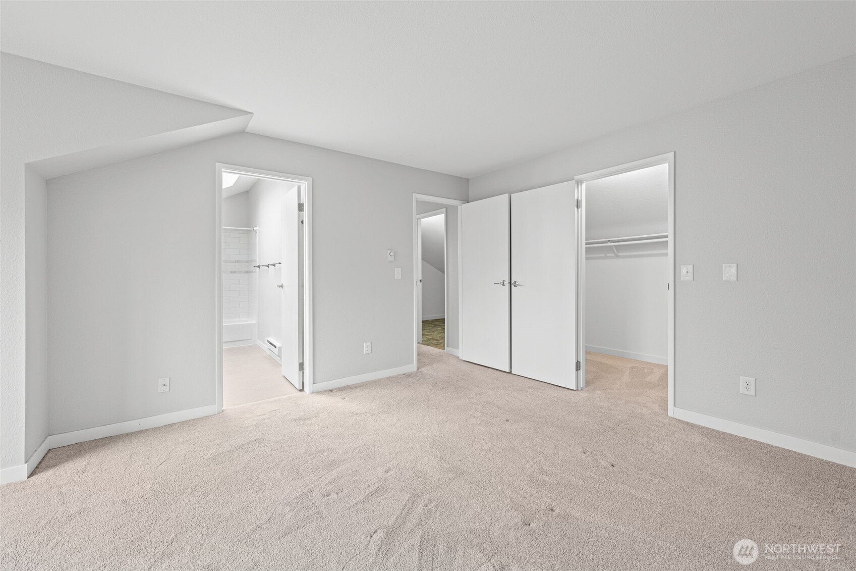 2321 Southeast 8th Drive Renton, WA 98057 - Photo 21 of 31