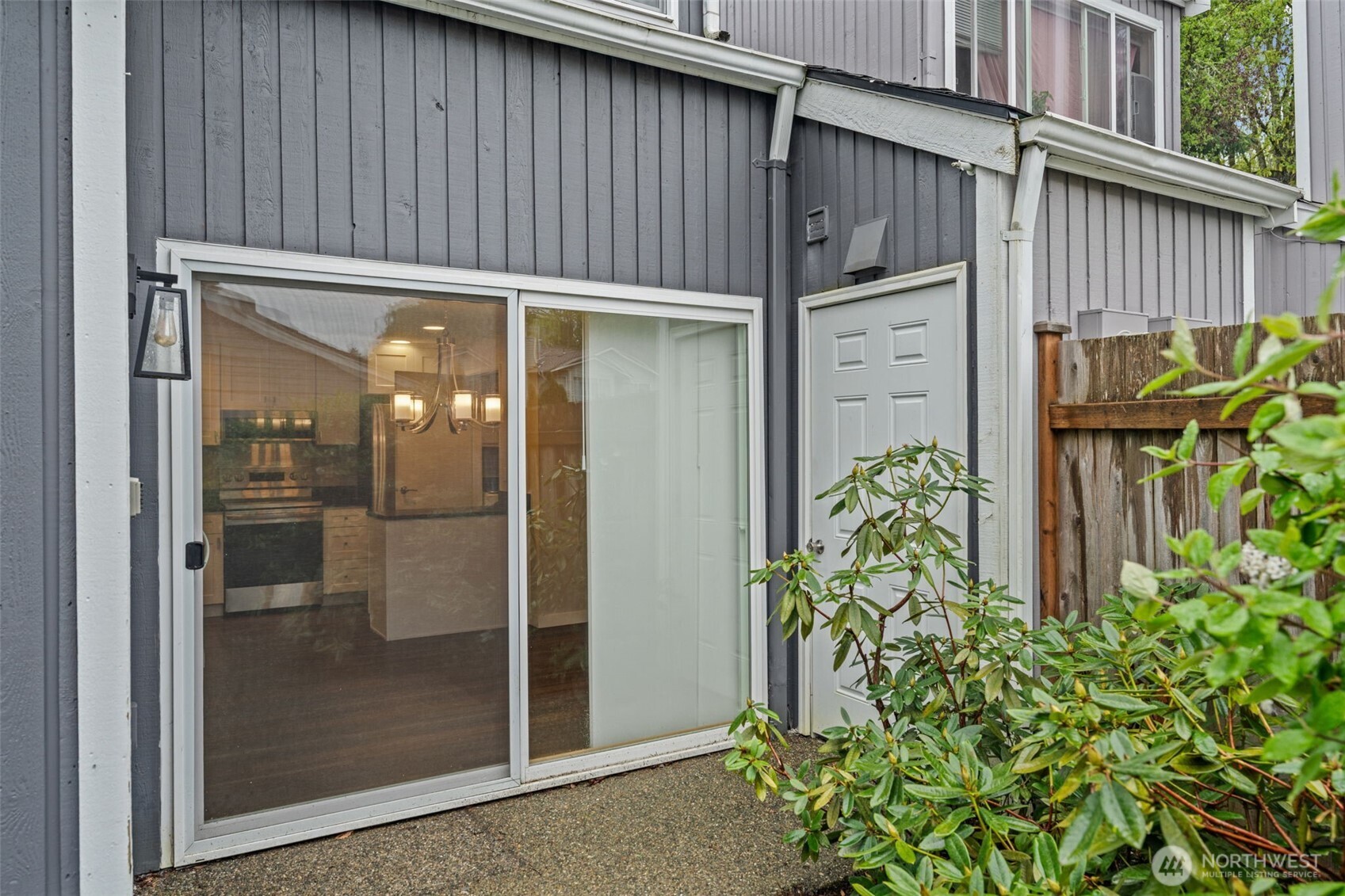 2321 Southeast 8th Drive Renton, WA 98057 - Photo 26 of 31