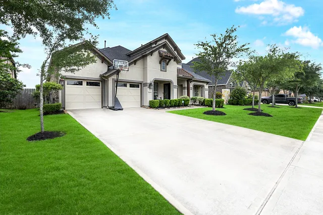 $610,000 | 2502 Crossvine Drive, Katy, TX 77494