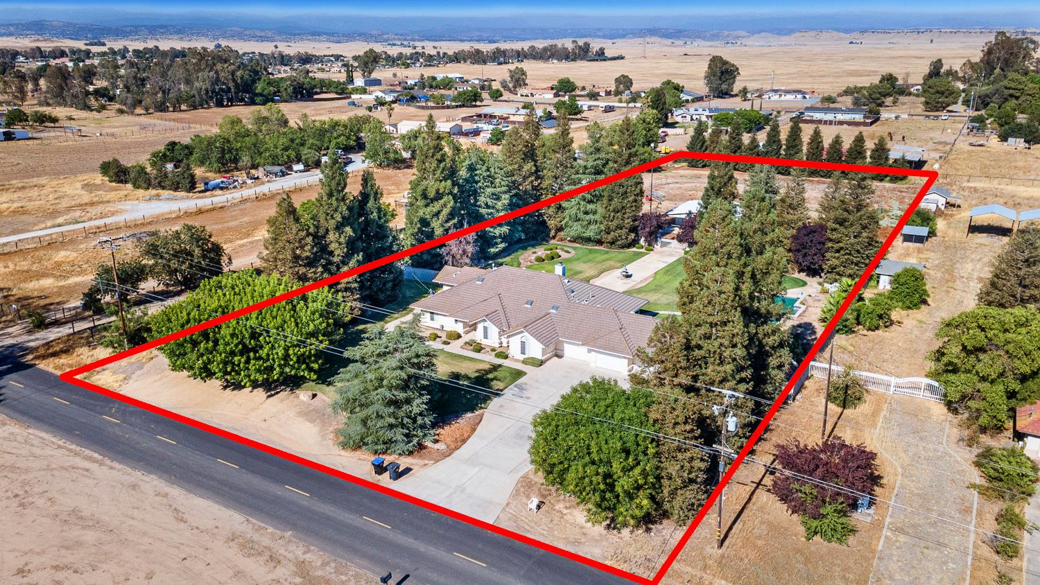 16673 La Canada Road Madera, CA 93636 - Photo 57 of 73