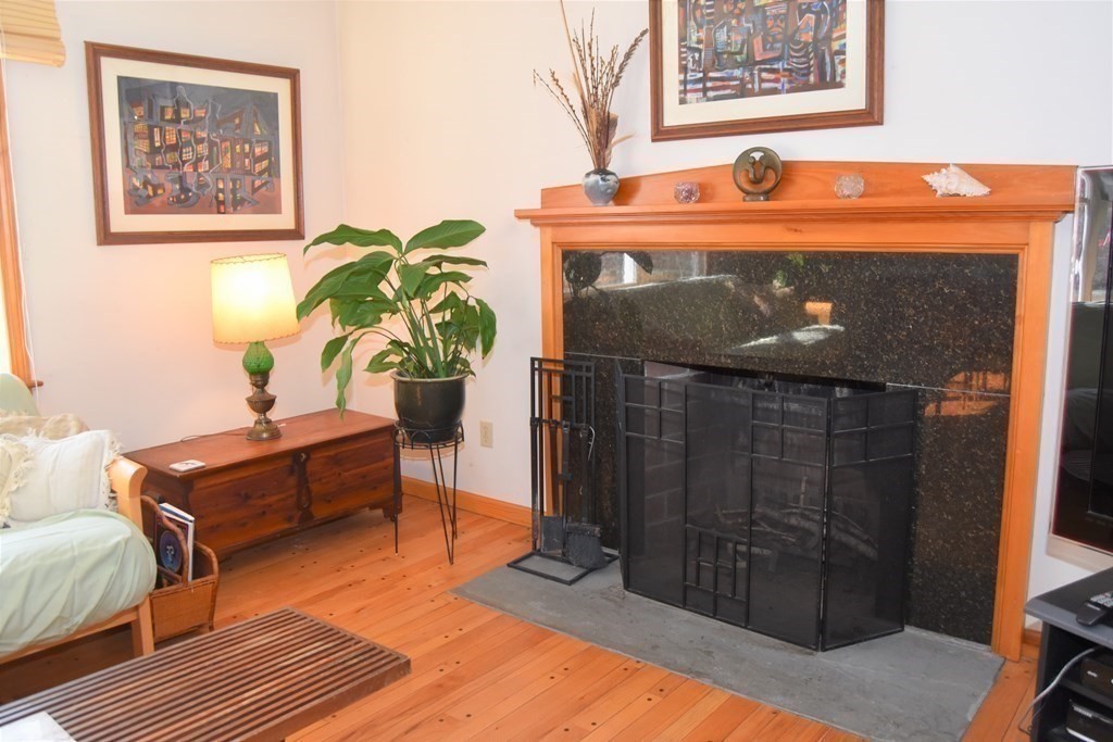 115 Sand Hill Road Amherst, MA 01002 - Photo 6 of 42 Gallery Image 6