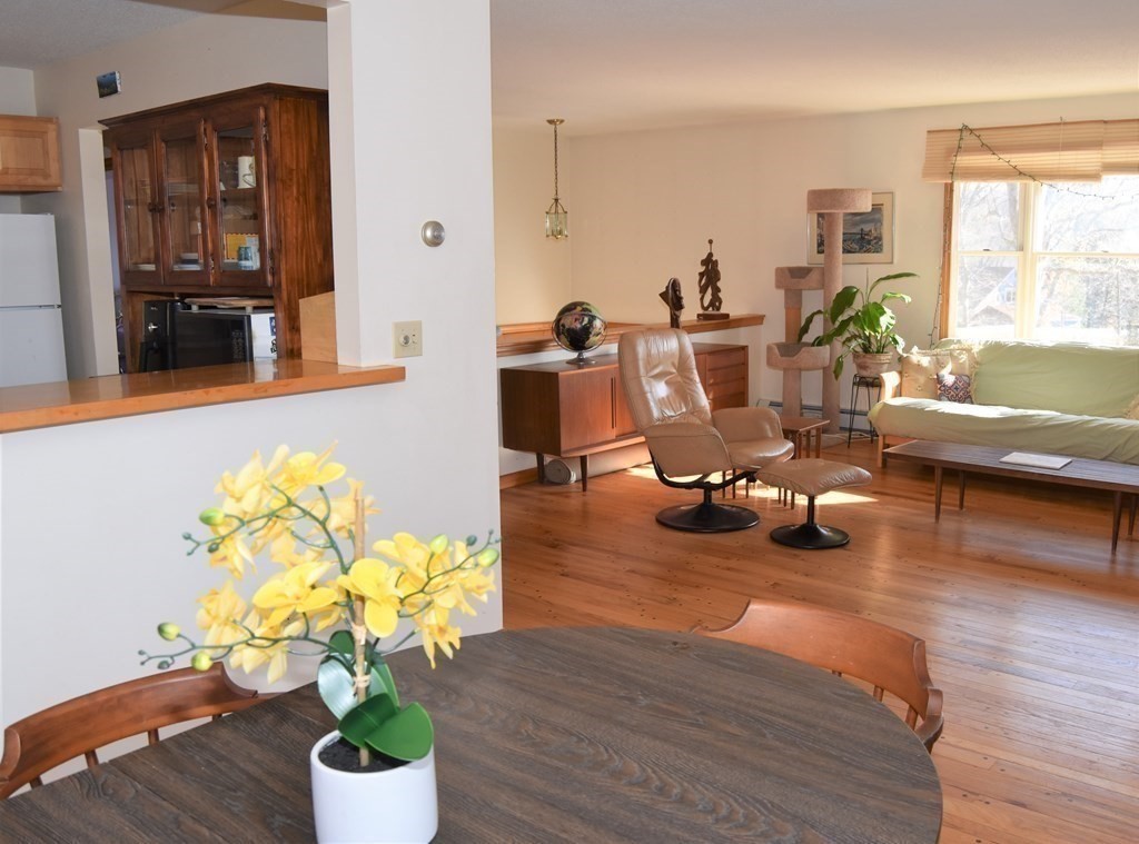 115 Sand Hill Road Amherst, MA 01002 - Photo 9 of 42 Gallery Image 9