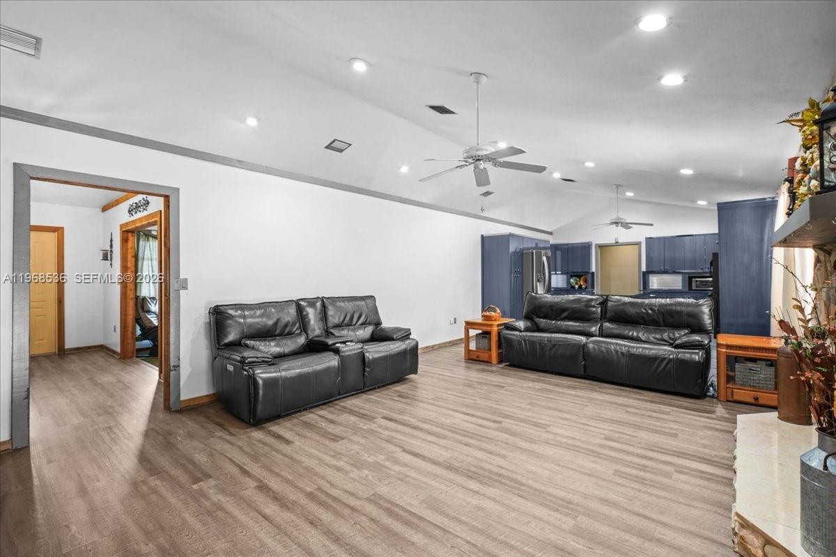 17490 Southwest 288th Street Homestead, FL 33030 - Photo 39 of 80