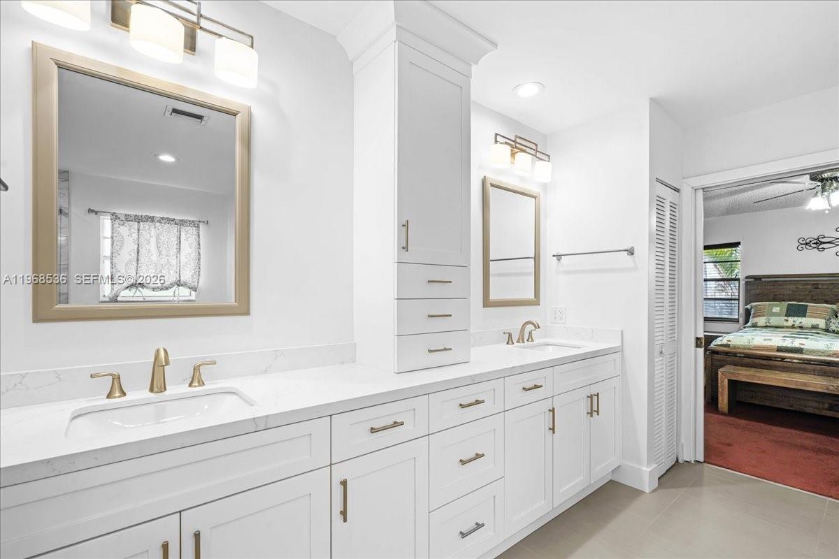 17490 Southwest 288th Street Homestead, FL 33030 - Photo 4 of 80