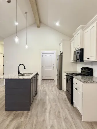 $1,525 | 1708 102nd Street, Unit B, Lubbock, TX 79423