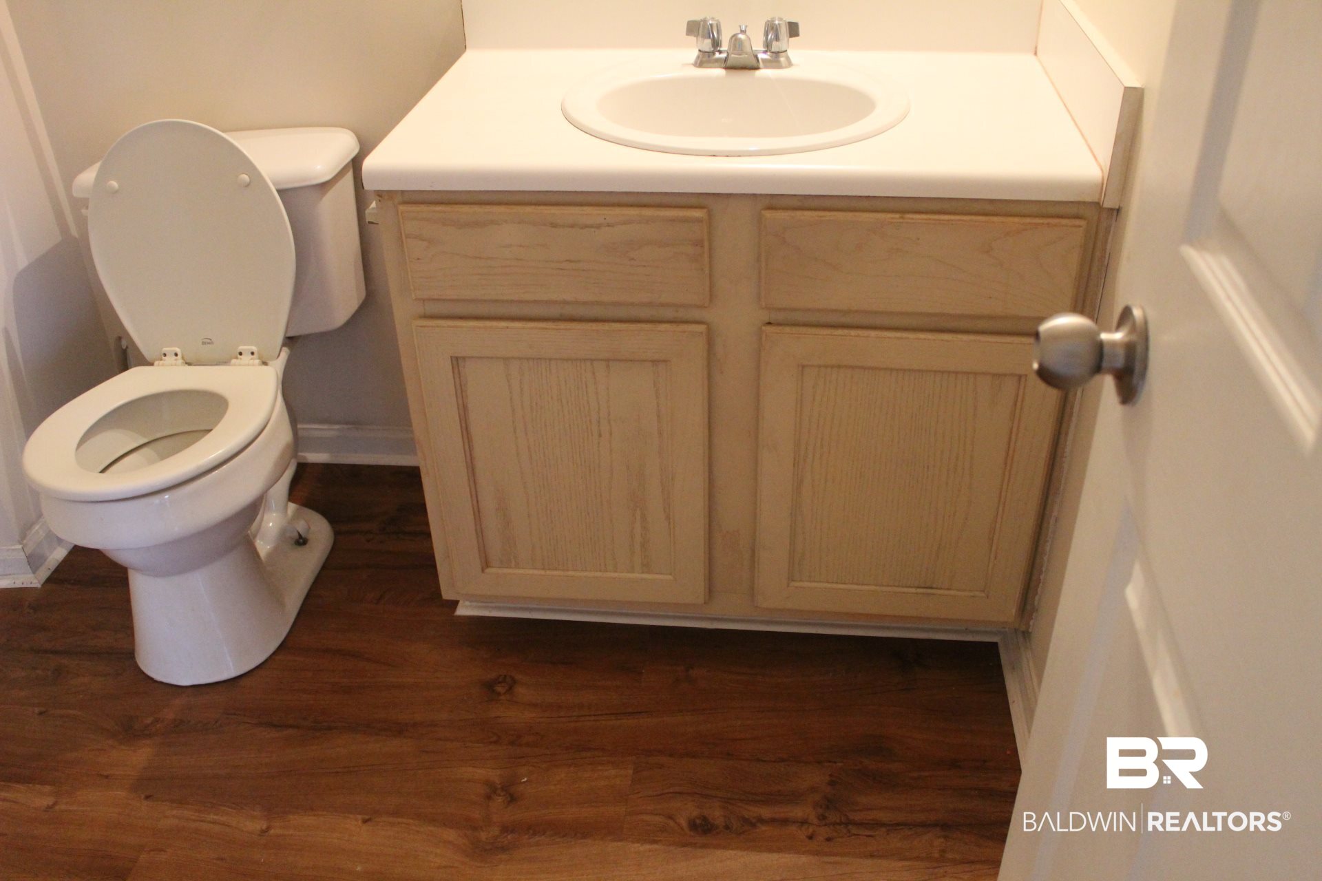 1517 Regency Road, Unit 41 Gulf Shores, AL 36542 - Photo 9 of 16 Master bath