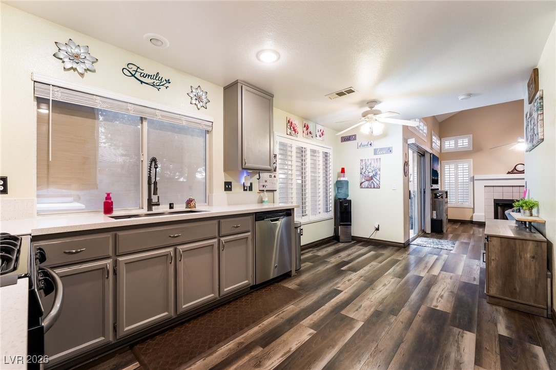 2673 Ridgewater Circle Henderson, NV 89074 - Photo 14 of 43