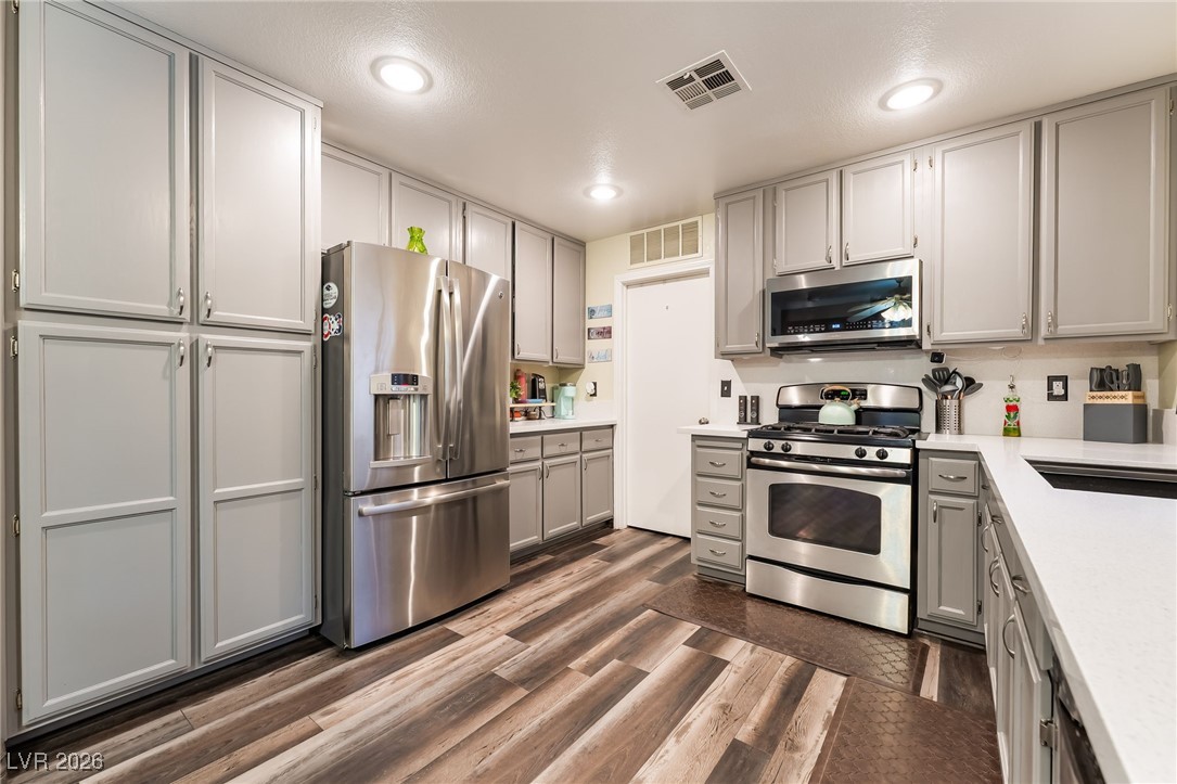 2673 Ridgewater Circle Henderson, NV 89074 - Photo 16 of 43