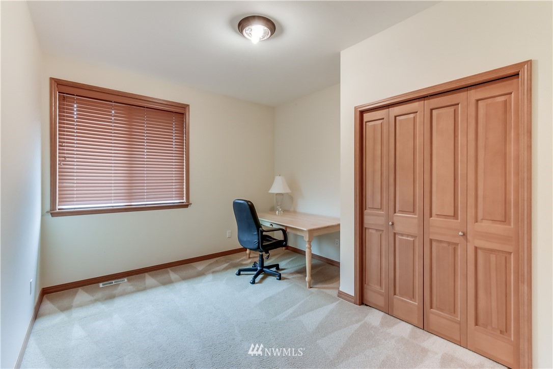 20613 39th Avenue Southeast Bothell, WA 98012 - Photo 18 of 23 Gallery Image 18